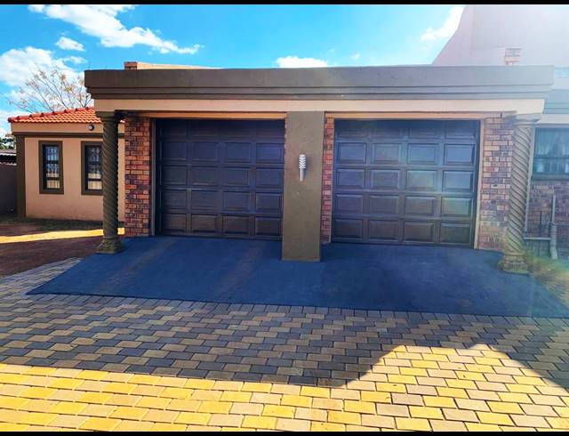 3 BEDROOM HOUSE FOR SALE IN MEYERTON PARK